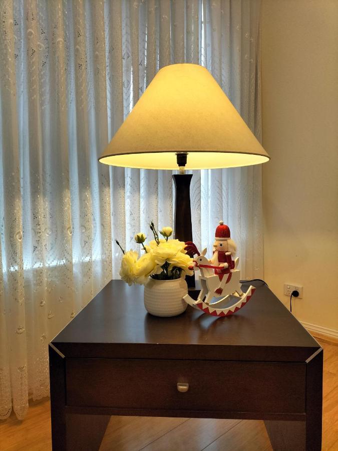 12 Mins To Mel Airport-Good Wood House Apartment St Albans Bagian luar foto