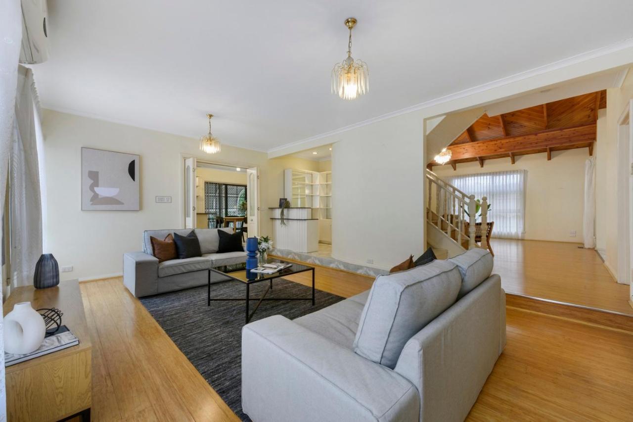 12 Mins To Mel Airport-Good Wood House Apartment St Albans Bagian luar foto